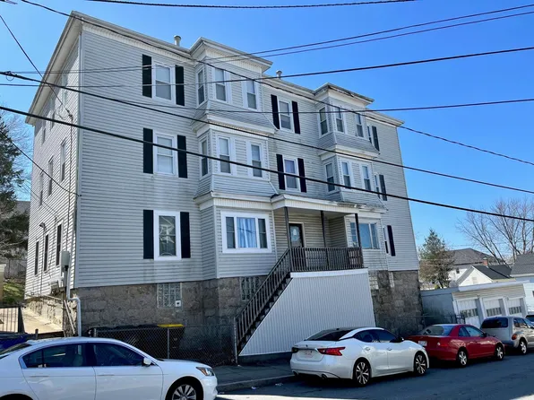 233 Division St APT 2E, Fall River, MA 02721