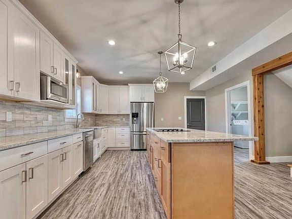 Kitchen Aisle