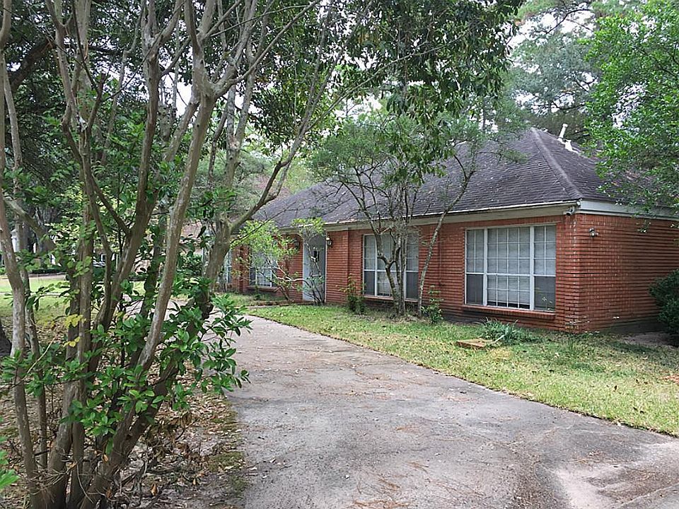 2nd image of 330 Chapel Belle Ln