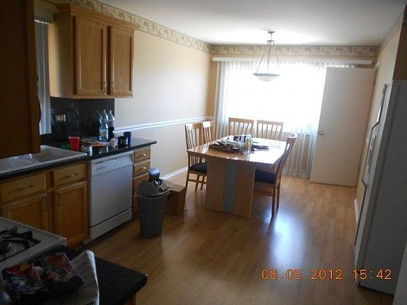 2nd image of 3822 Emerson Dr