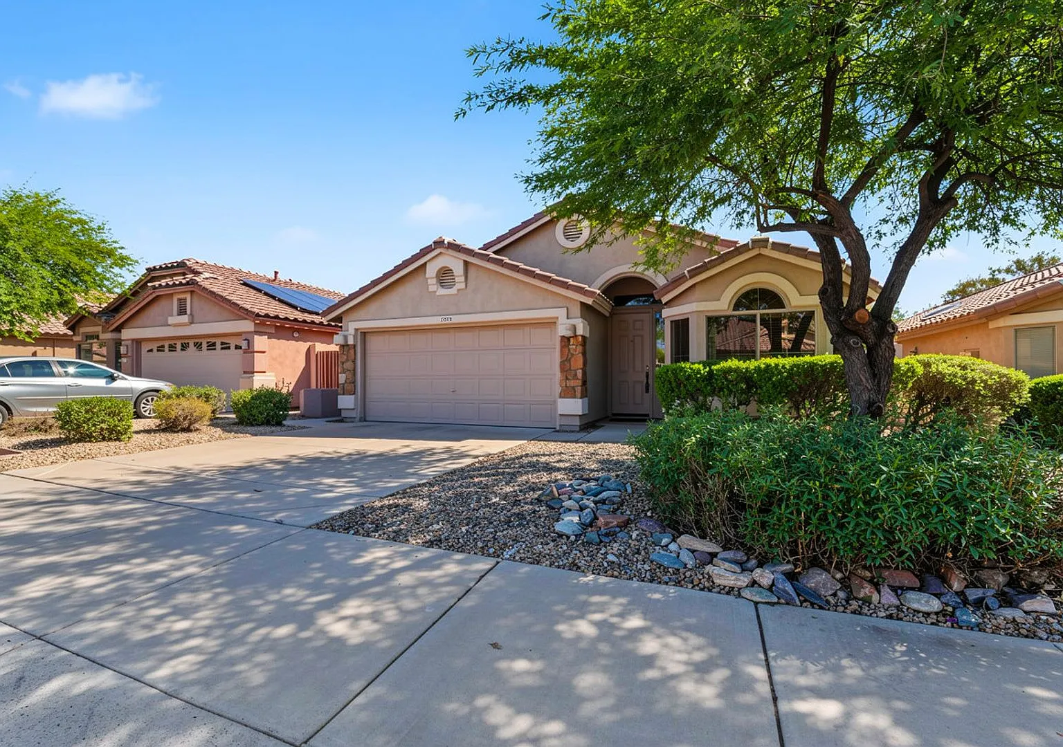 Beautifully maintained home in a desirable Scottsdale location! — Photo 3