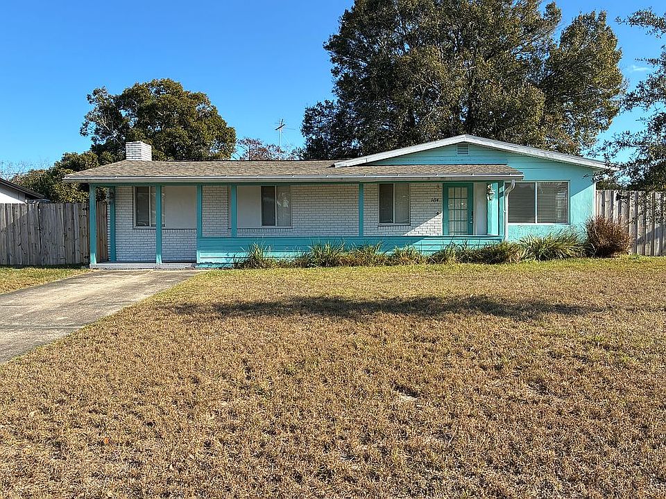 1st image of 1414 Crest Dr