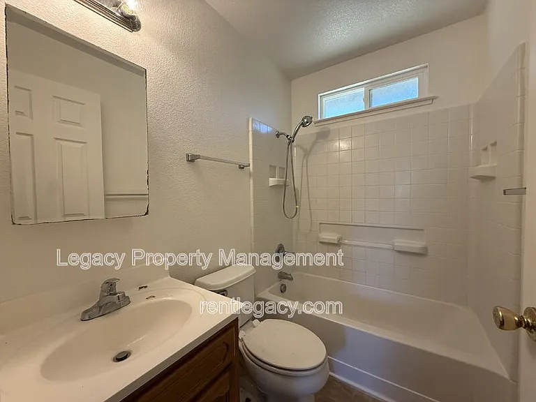 6635 Chandler Dr — Photo 5