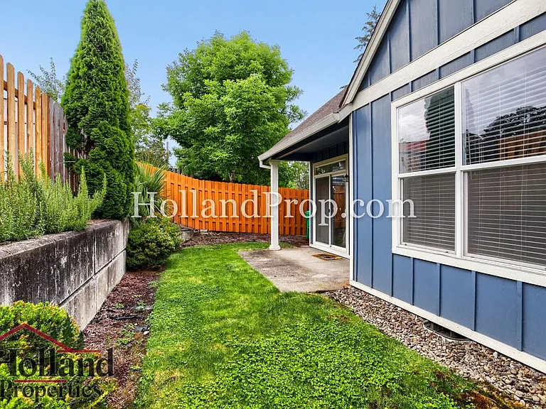 4859 SE Vintage Pl — Photo 22
