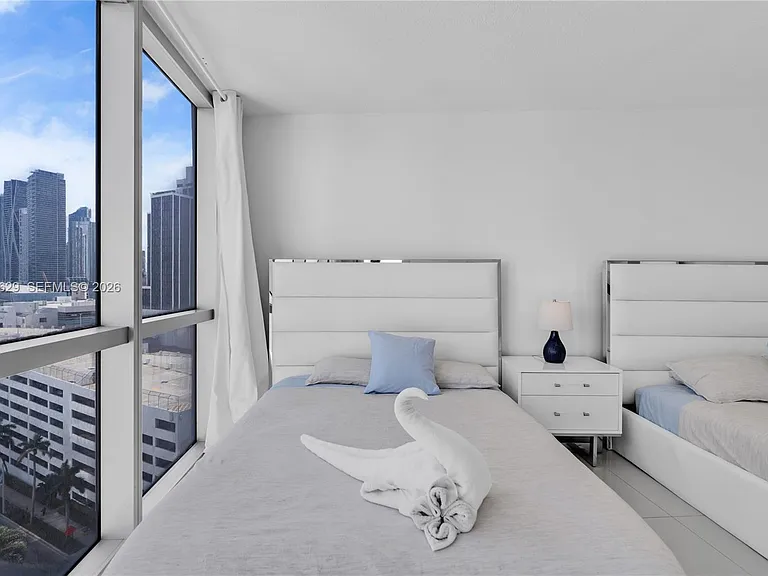 1750 N Bayshore Dr #1602 — Photo 8
