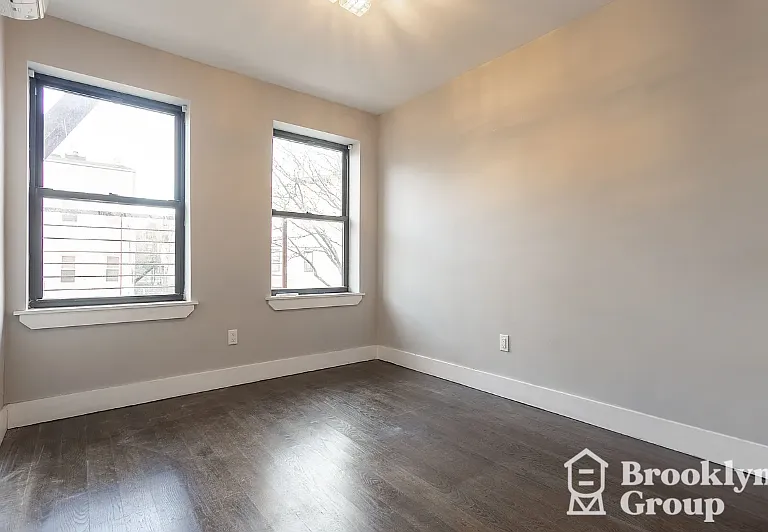 66 Pulaski St #2 — Photo 6