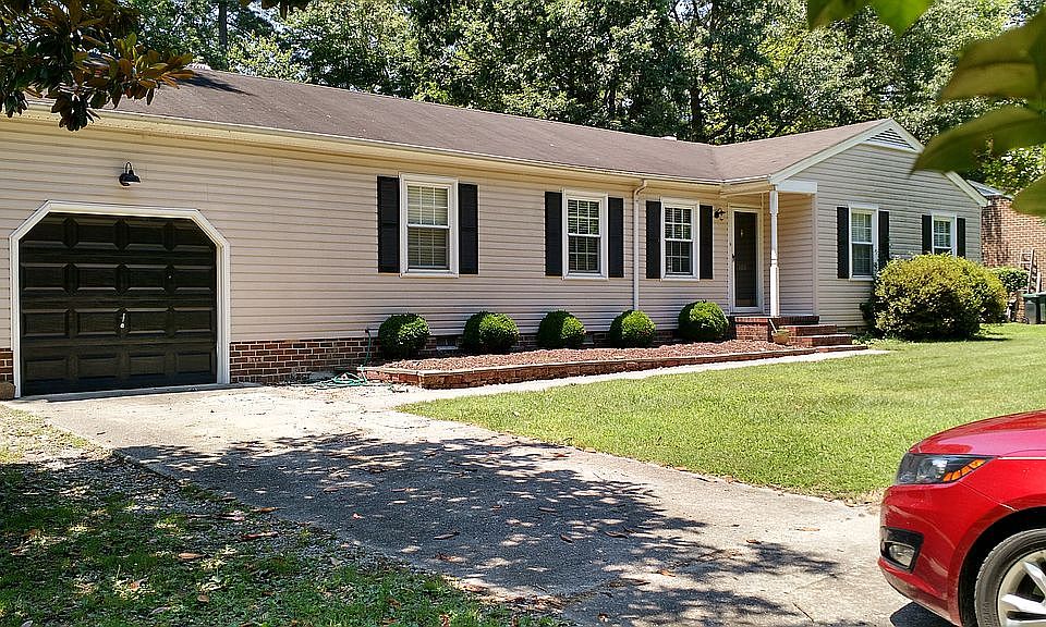 1st image of 103 Rosewood Ln