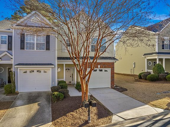 2nd image of 223 Cedar Crossing Ln