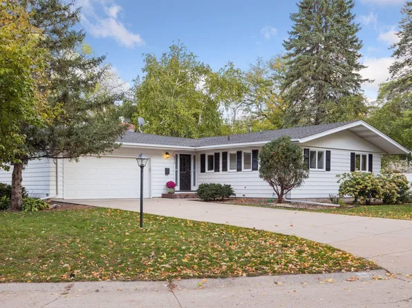 6017 Shane Dr, Edina, MN 55439