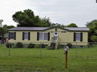 48 Lakeshore Dr, Camden, SC 29020