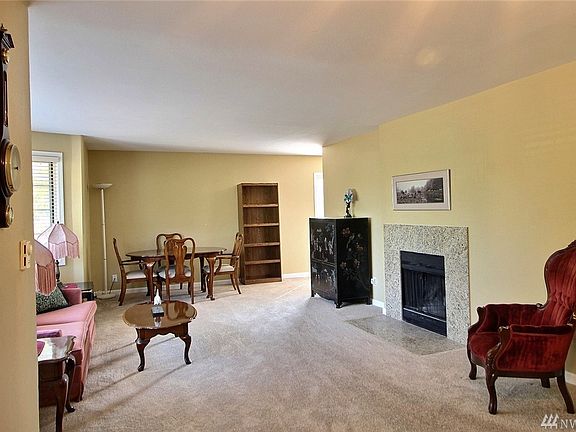 3rd image of 6416 52nd Ave W