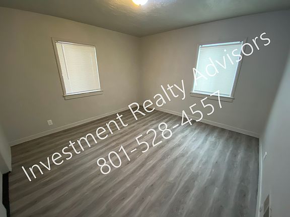 5th image of 527 Dexter St