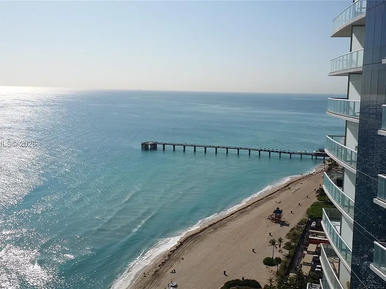 17121 Collins Ave #2306 — Photo 8