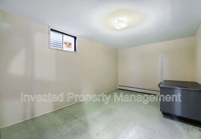 1142 W Ida Ave #A — Photo 16
