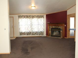 842 Aspen Cir, Pueblo, CO 81006