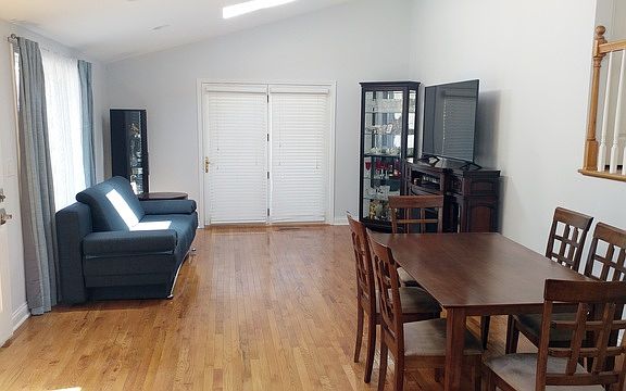 4th image of 1401 W Lynnwood Ave