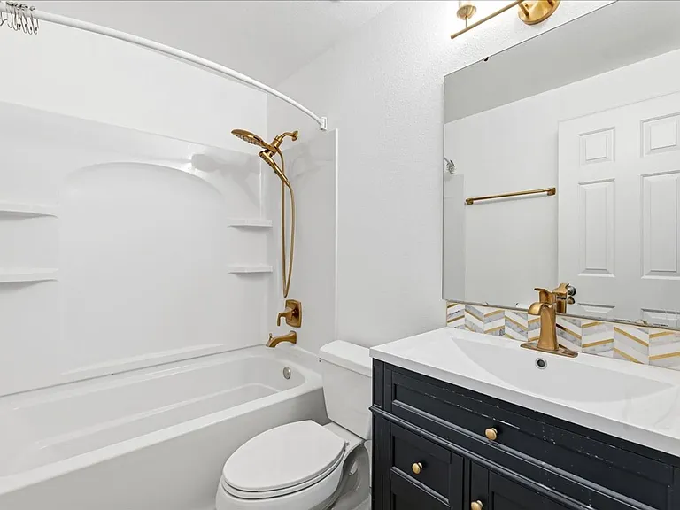 186 E Elwood Ln — Photo 26