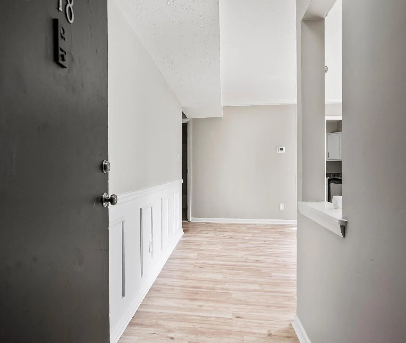 421 Redding Rd — Photo 3