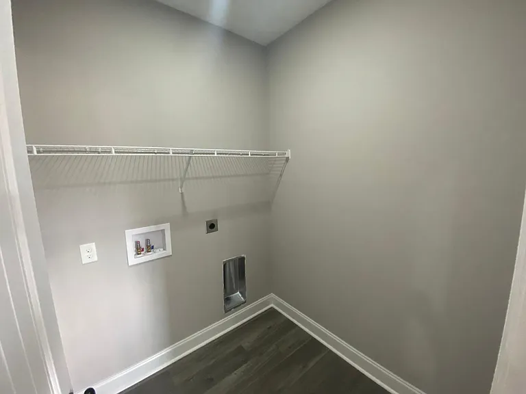 223 Beau Claire Cir — Photo 9