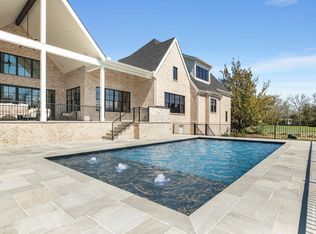 737 W Meade Dr, Nashville, TN 37205