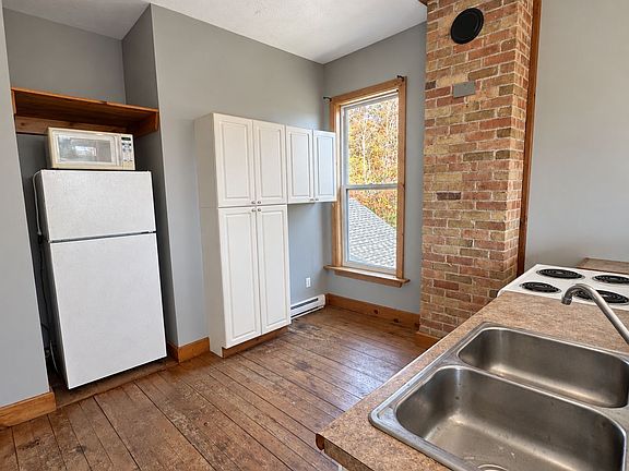 3rd image of 84 Great North Rd #203
