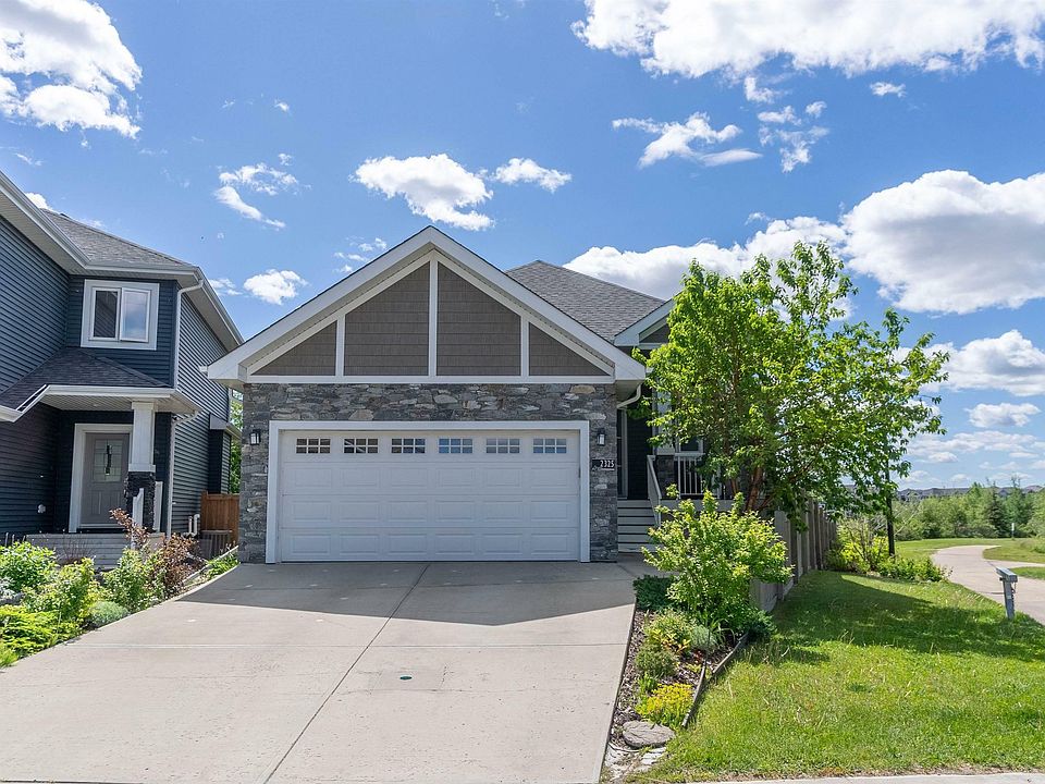 1st image of 2325 Sparrow Cres NW