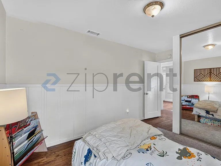 2039 Montecito Ave — Photo 26
