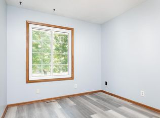 10770 Fieldcrest Rd, Eden Prairie, MN 55344