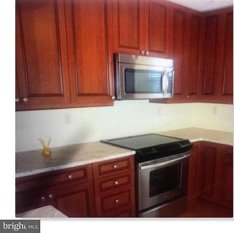 2nd image of 1336 Thornwood Dr #1336