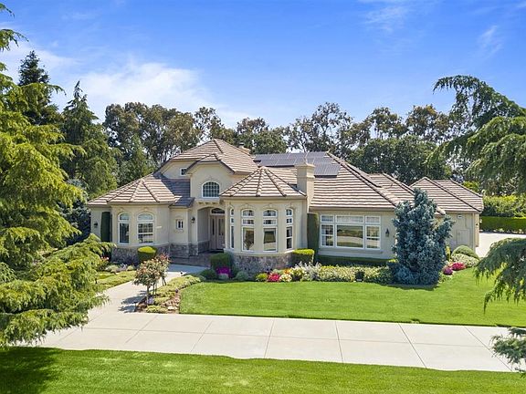 2nd image of 10766 Green Valley Dr