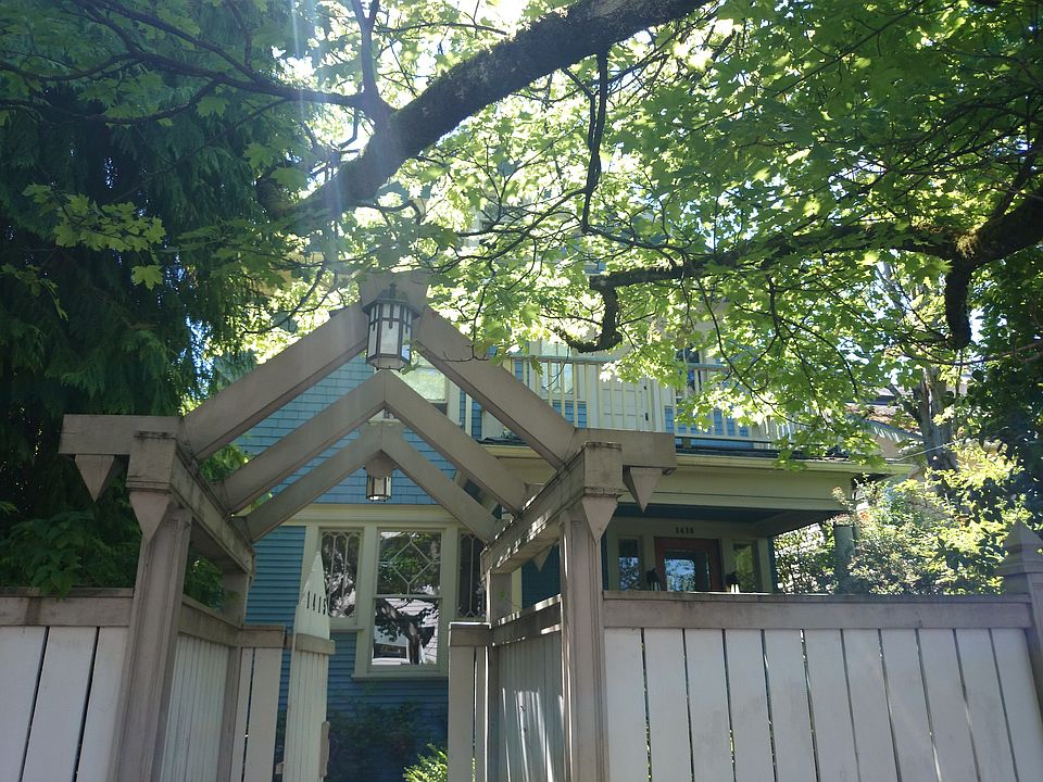 2nd image of 1415 E Marion St