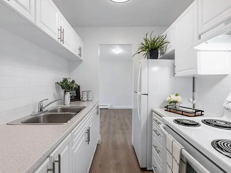 10 Leacrest Ct — Photo 4