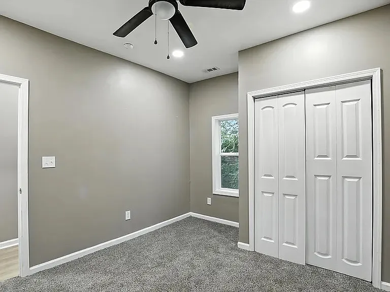 903 Lafayette St — Photo 15