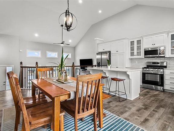 2nd image of 8004 SE 7th Ct