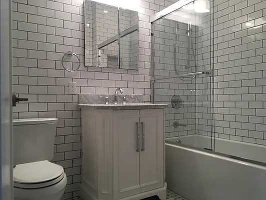 Rented by Realty Collective | media 7