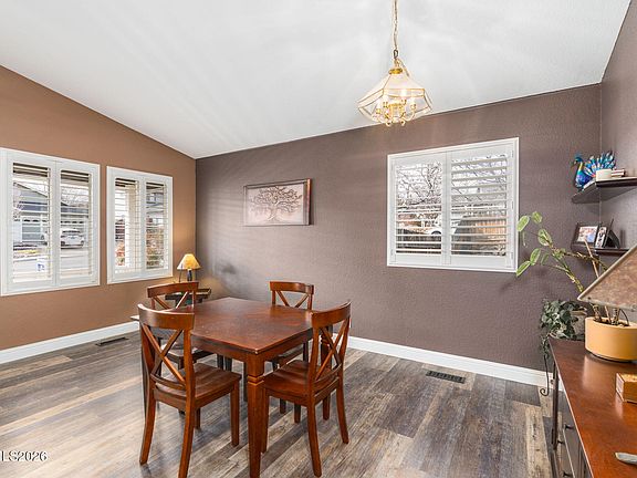 5th image of 1530 Springfield Park Dr