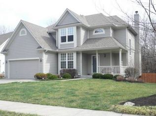 345 SE Bordner Dr, Lees Summit, MO 64063
