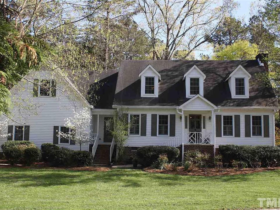 1st image of 4 Saddlewood Ct