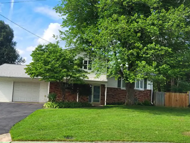 7702 Killebrew Dr — Photo 2