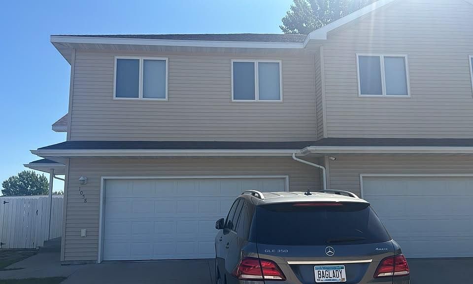 1st image of 1058 Selkirk Cir