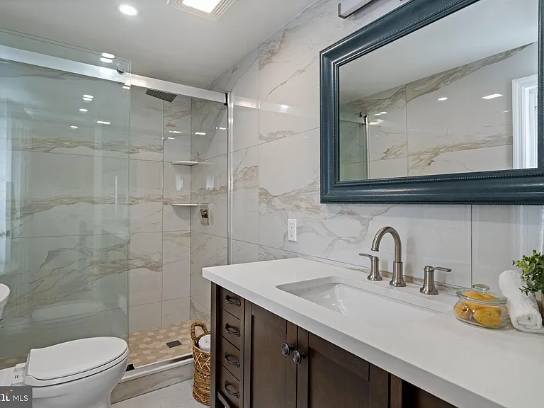 4717 Almond St #19 — Photo 28