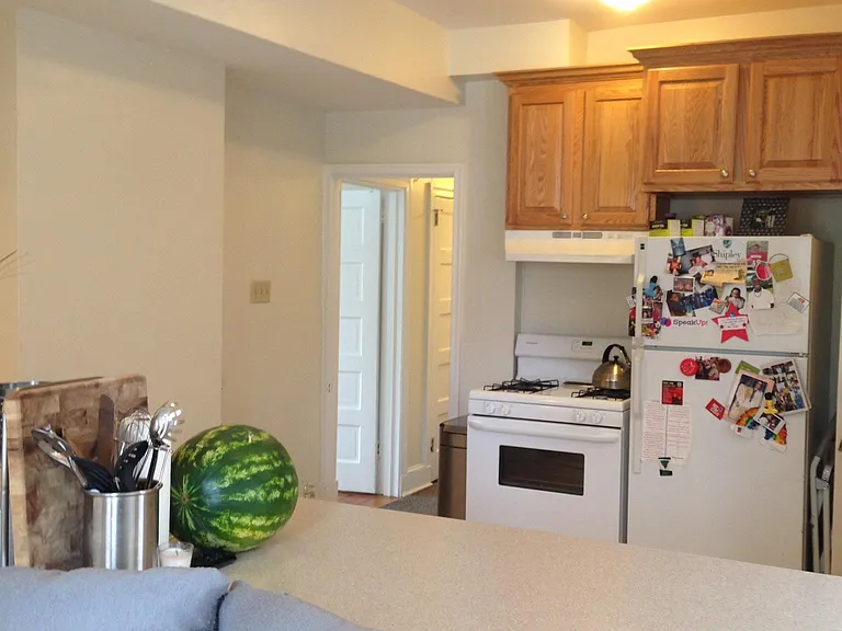 209 Grayling Ave — Photo 14