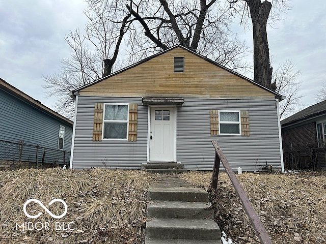 1st image of 2732 N Dearborn St