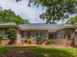 7176 Avalon Dr, Douglasville, GA 30135