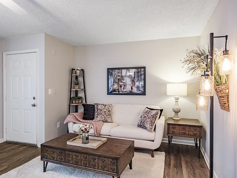 Townsgate Apartments | Plant City, FL | Spacious Floor Plans