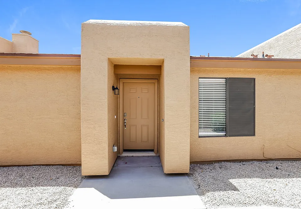 4517 E Rosemonte Dr