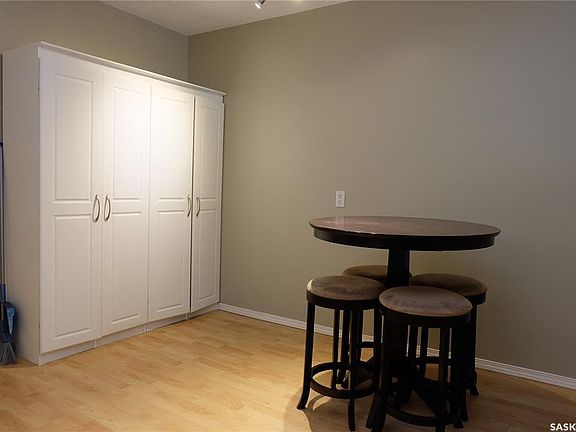 5th image of 536 4th Ave N #203