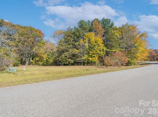 6040 Little Mountain Rd, Clover, SC 29710