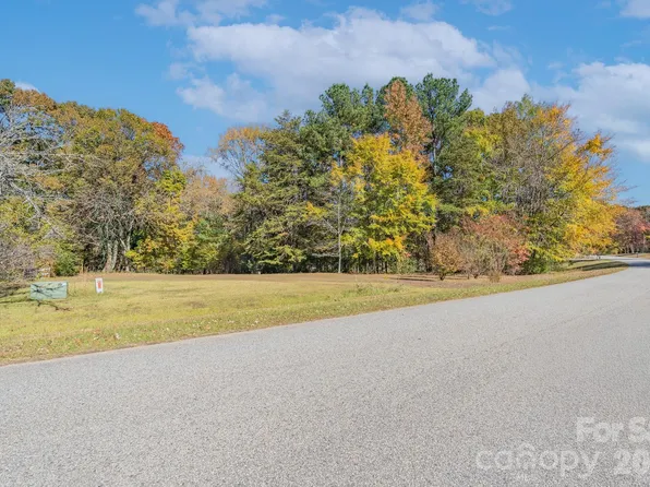 6040 Little Mountain Rd, Clover, SC 29710