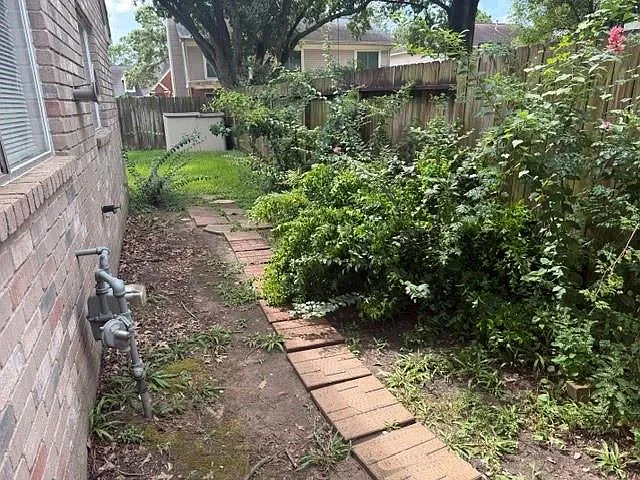 3311 Autumn Bridge Ln — Photo 32